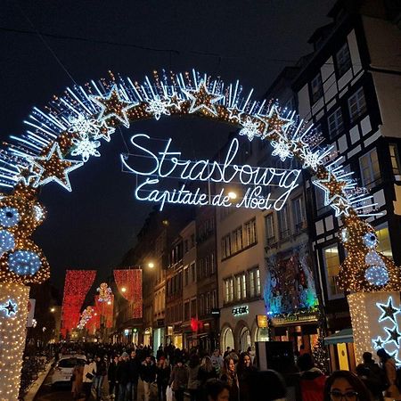 La Peniche De Fabrice Avec Jacuzzi Privatif Apartman Strasbourg Kültér fotó